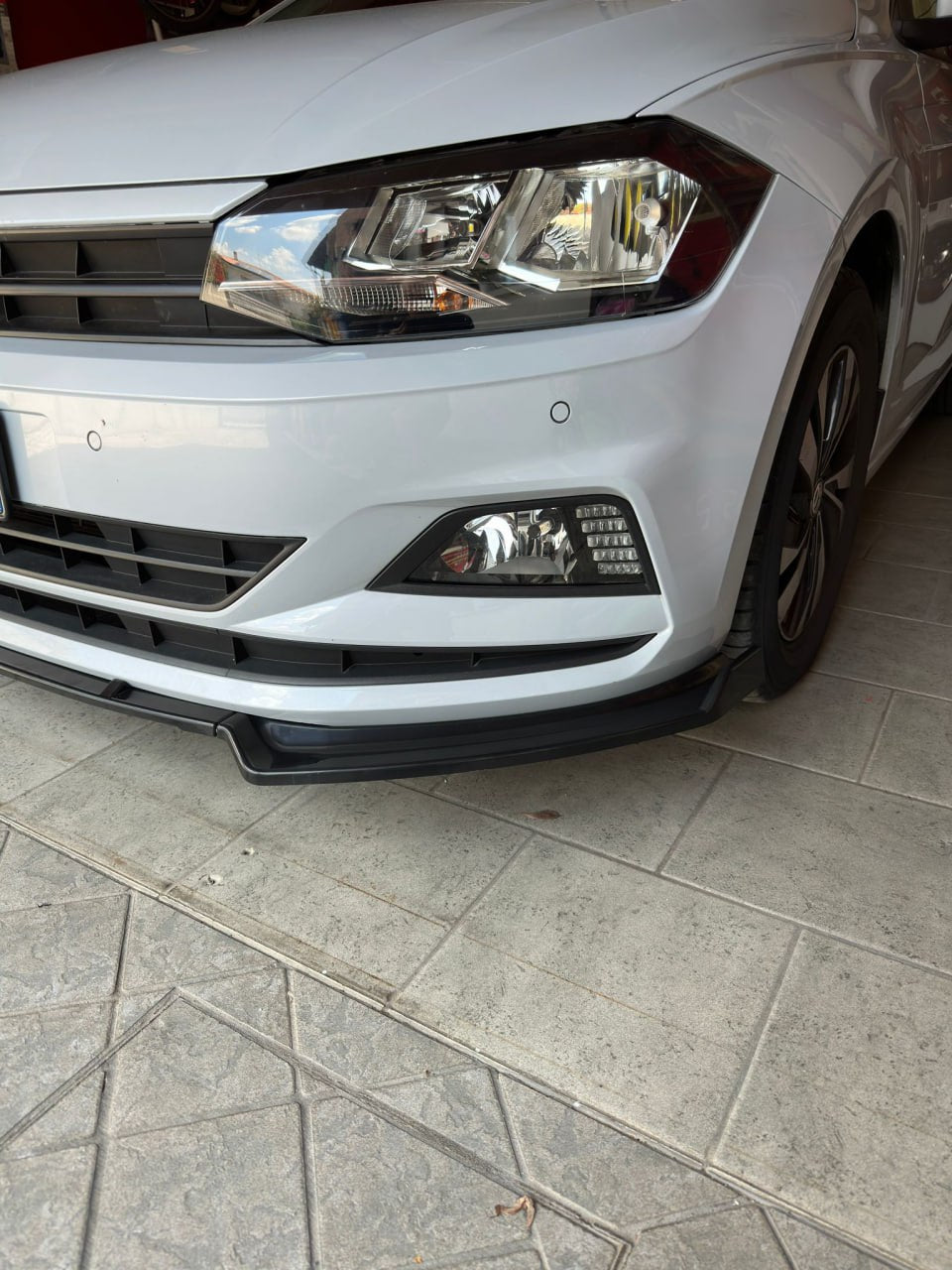 SPLITTER POLO AW1 2017+ STANDARD LOOK EVO NERO LUCIDO