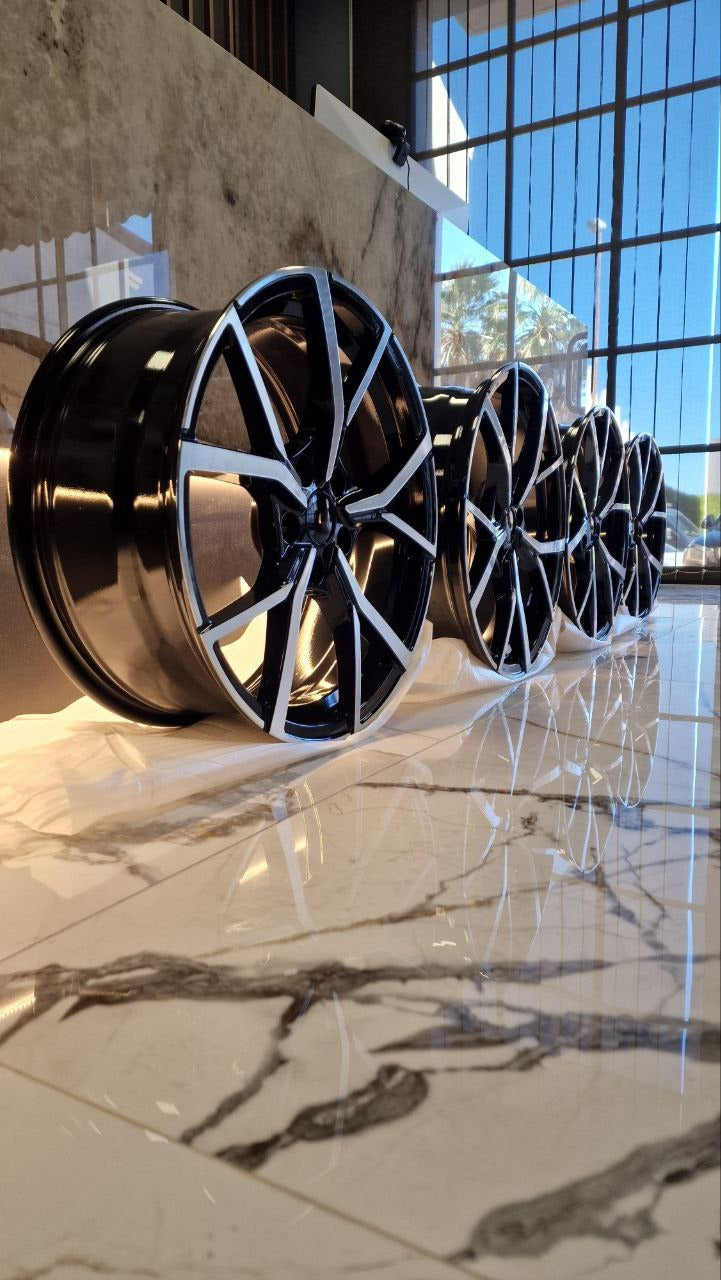 CERCHI IN LEGA ADATTI PER VW GOLF 8 SET X 4 CERCHI 20"