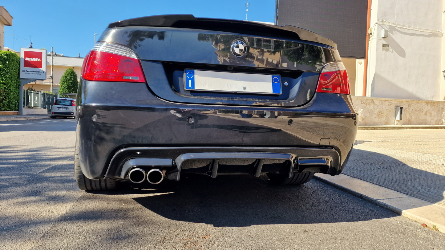 M5 LOOK DIFFUSER SUITABLE FOR BMW 5 SERIES E60 E61 03-07 GLOSS BLACK 0147