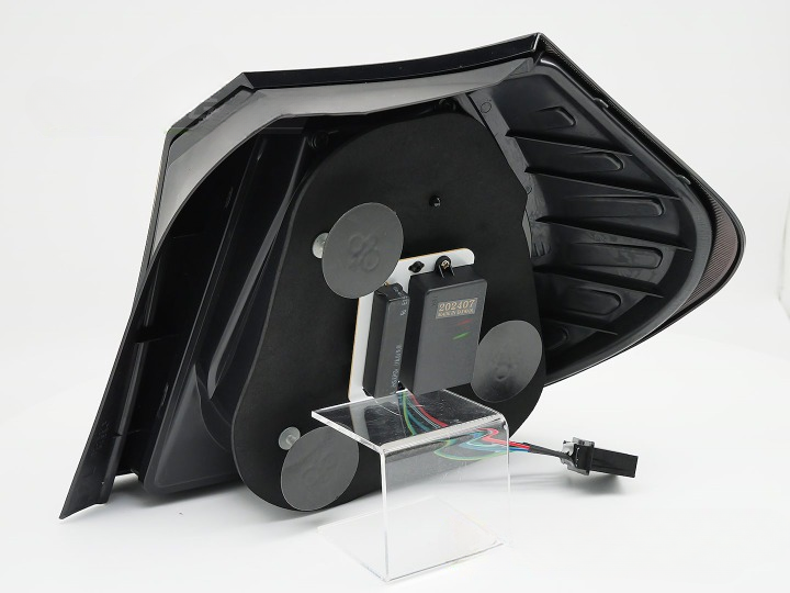 💫ART.4921 FARI POSTERIORI A BARRA LED ROSSA PER BMW E87 2004-2008💫