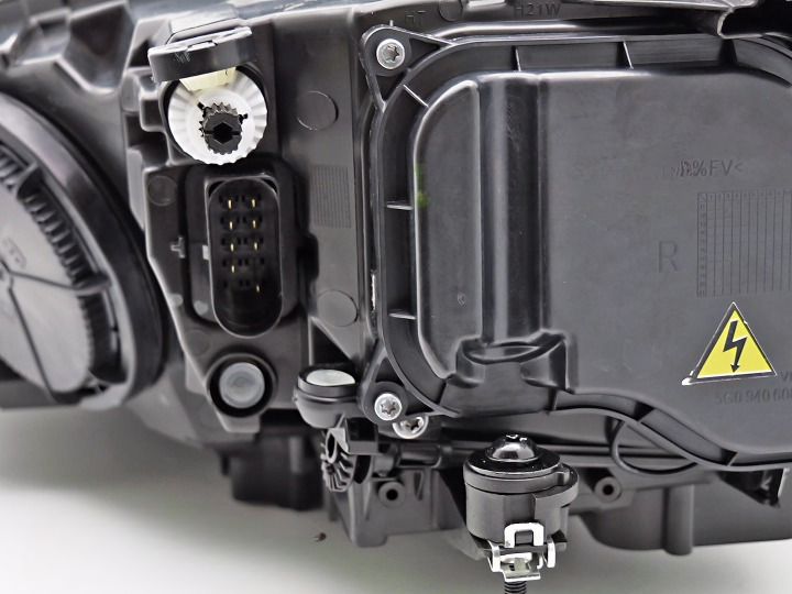 💫ART.4923 Fari Anteriori LED "Silver Line" adatti per VW GOLF 7 2012-2017💫