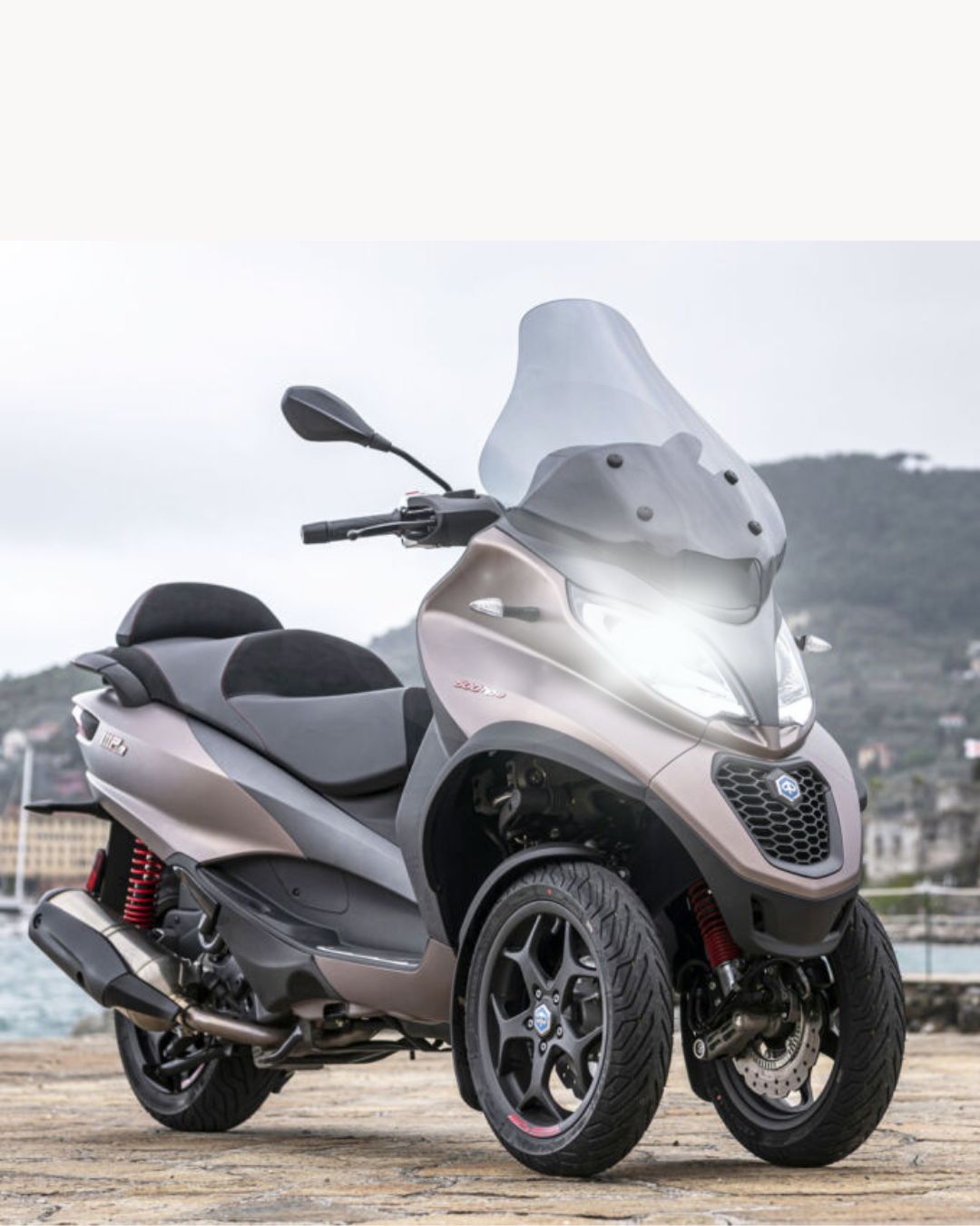 LAMPADA LED H7 CANBUS PER ANABBAGLIANTI PIAGGIO MP3 500 (2011-2013) I.E. SPORT