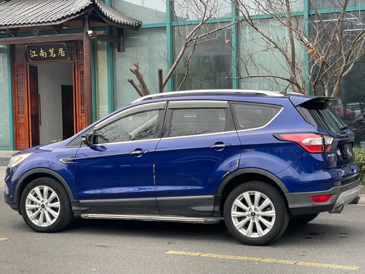 💫ART.8227 Spoiler Posteriore Nero Lucido per Ford Kuga 2013-2018 ABS💫
