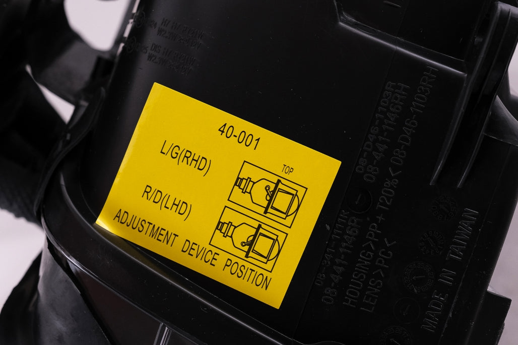 ⭐Fari anteriori adatti per Audi A4 B6 (2000-2004) RHD o LHD Nero⭐