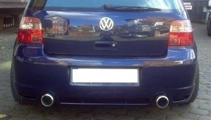 PARAURTI POSTERIORE adatto per GOLF 4 R32 LOOK 1997-2003