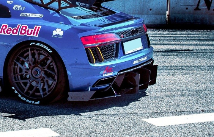 💫Diffusore posteriore nero luci adatto per Audi R8 MK.2💫