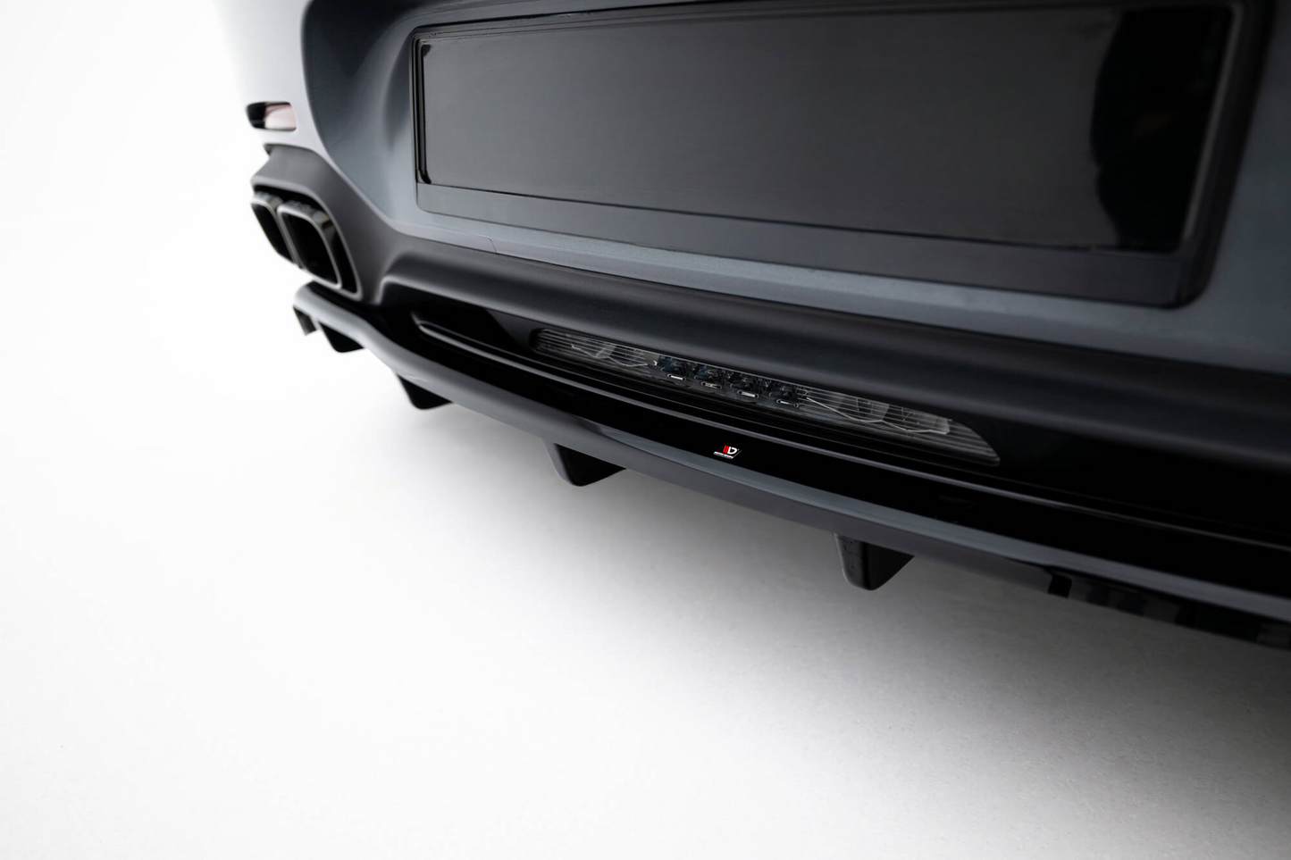 Rear splitter (with vertical bars) Mercedes-AMG GT C C190 Facelift