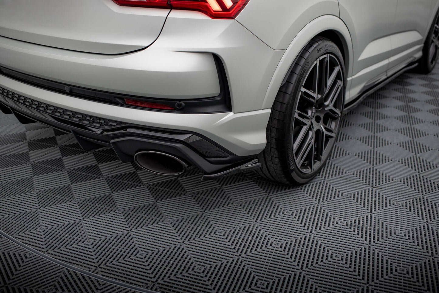 ๐Set di splitter adatto per Audi RSQ3 F3๐