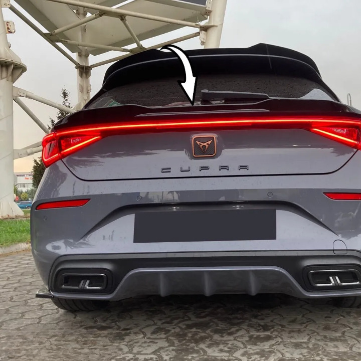 ⭐ Estensione Spoiler Posteriore compatibile con CUPRA Leon 2020+ Nero Lucido⭐