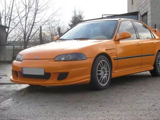 💫Parafanghi Anteriori in Vetroresina per Honda Civic Berlina 92–95 💫
