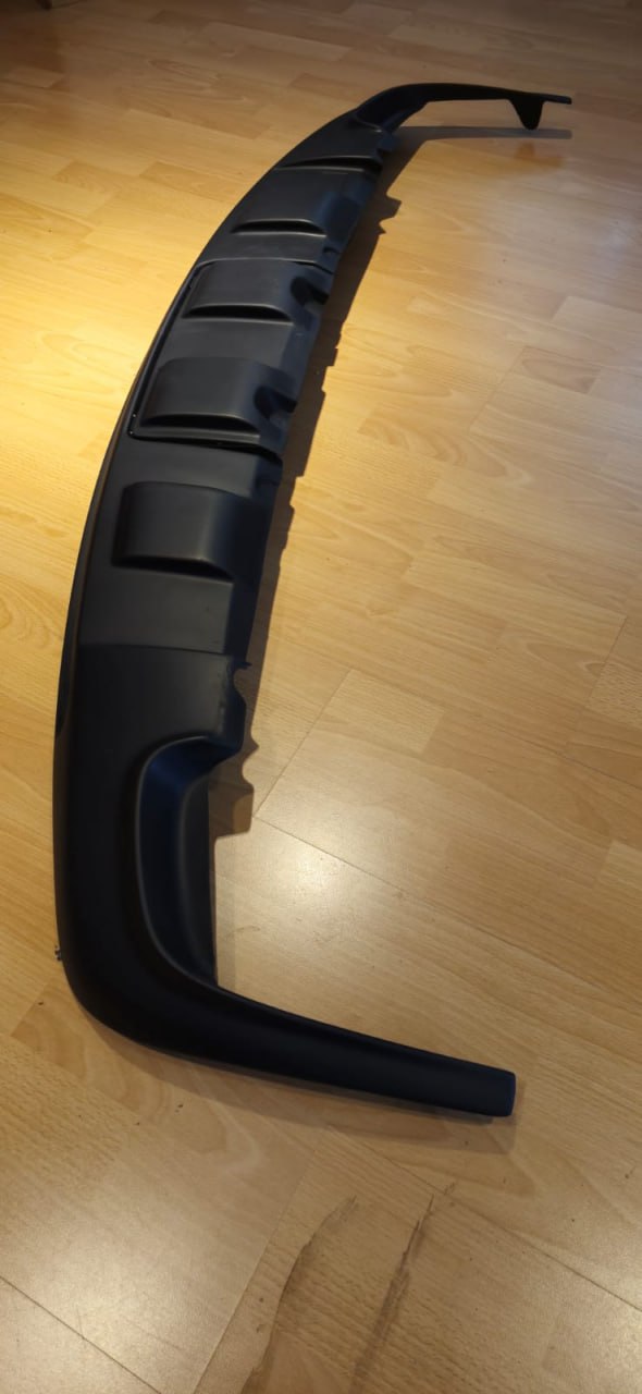 PARAURTI ANTERIORE + POSTERIORE BODY KIT VW TOUAREG 7L 02-06 SOTTO LOOK SPORTIVO