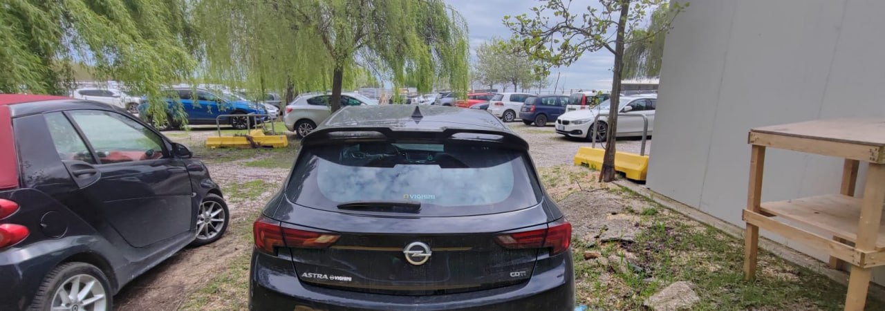 SPOILER TETTO ADATTO PER OPEL ASTRA K 2015-2021 LOOK OETTINGER NERO LUCIDO 1098