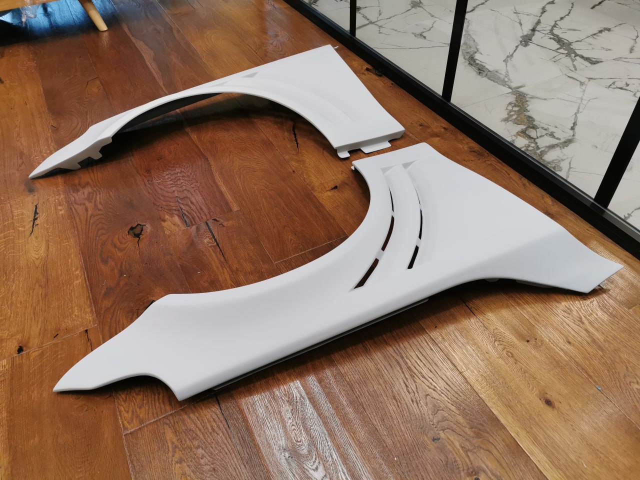 ⭐ Set parafanghi anteriori sinistro + destro per BMW E60 LOOK ATS (PROMO) ⭐