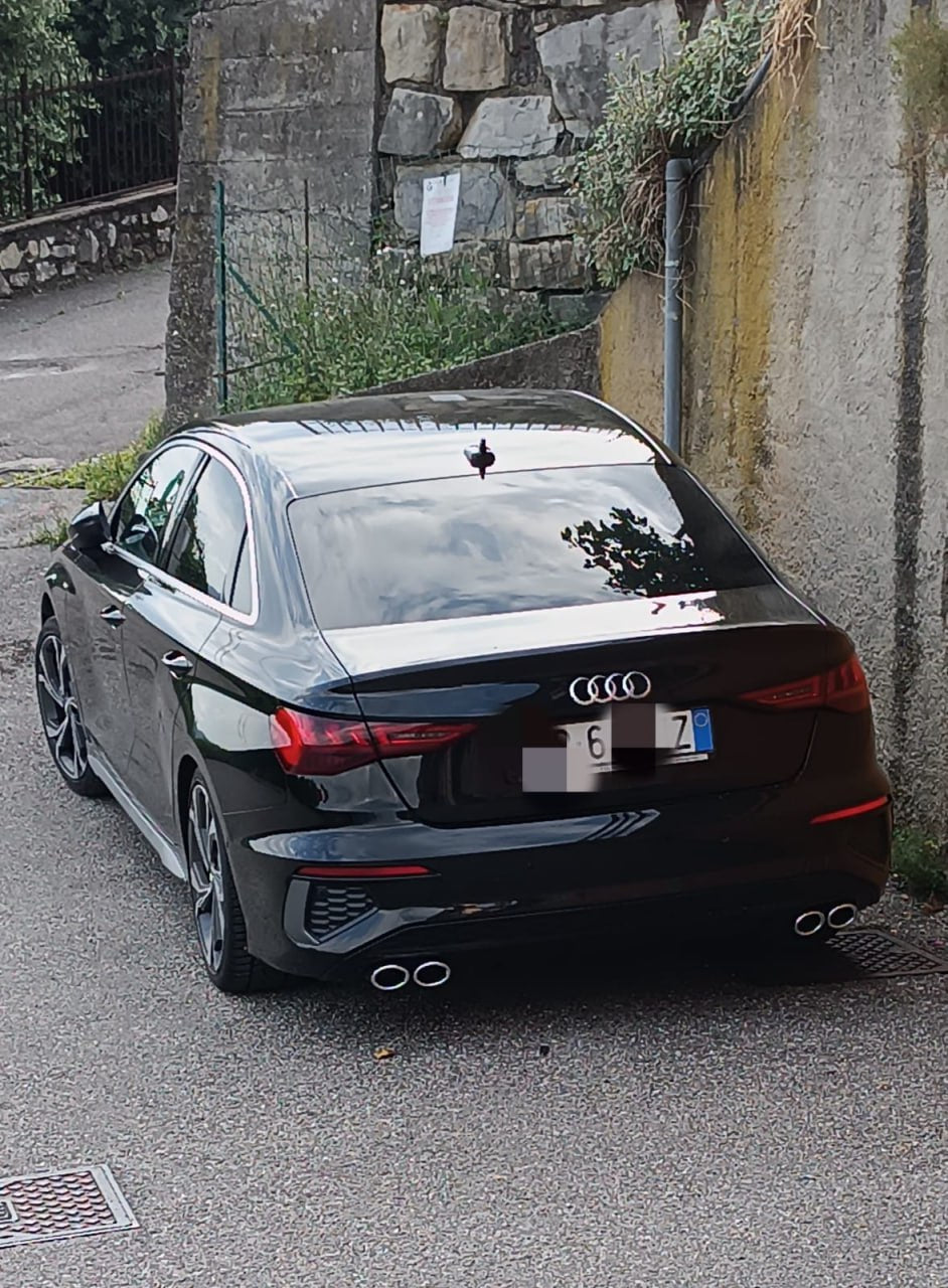 1085🔥DIFFUSORE POSTERIORE LOOK S3 PER AUDI A3 8Y SPORTBACK (2020+)NERO LUCIDO🔥