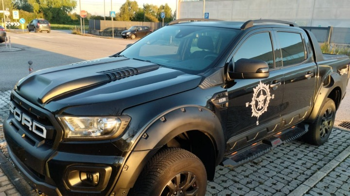 ART. 0996 PRESA ARIA COFANO FORD RANGER T6 T7 T8 2015-2022 NERO OPACO