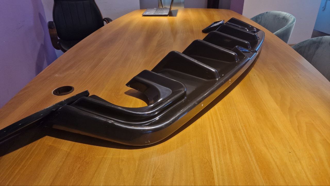 ART. 1924 DIFFUSORE ALFA ROEMO GIULIETTA NERO LUCIDO LOOK TUNING