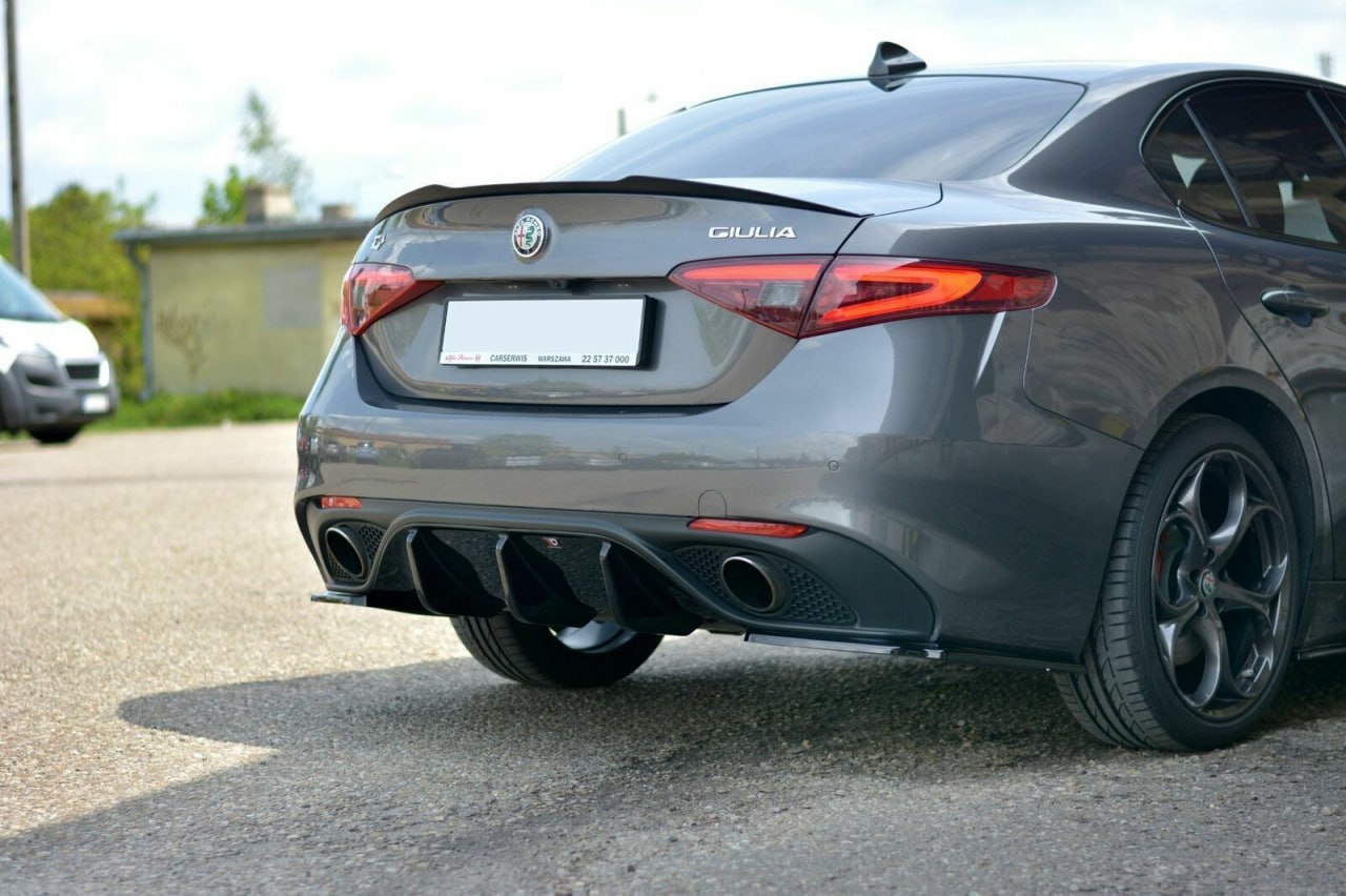 💕ART. 0232 SPOILER ALFA ROMEO GIULIA NERO LUCIDO LOOK MAXTON💕