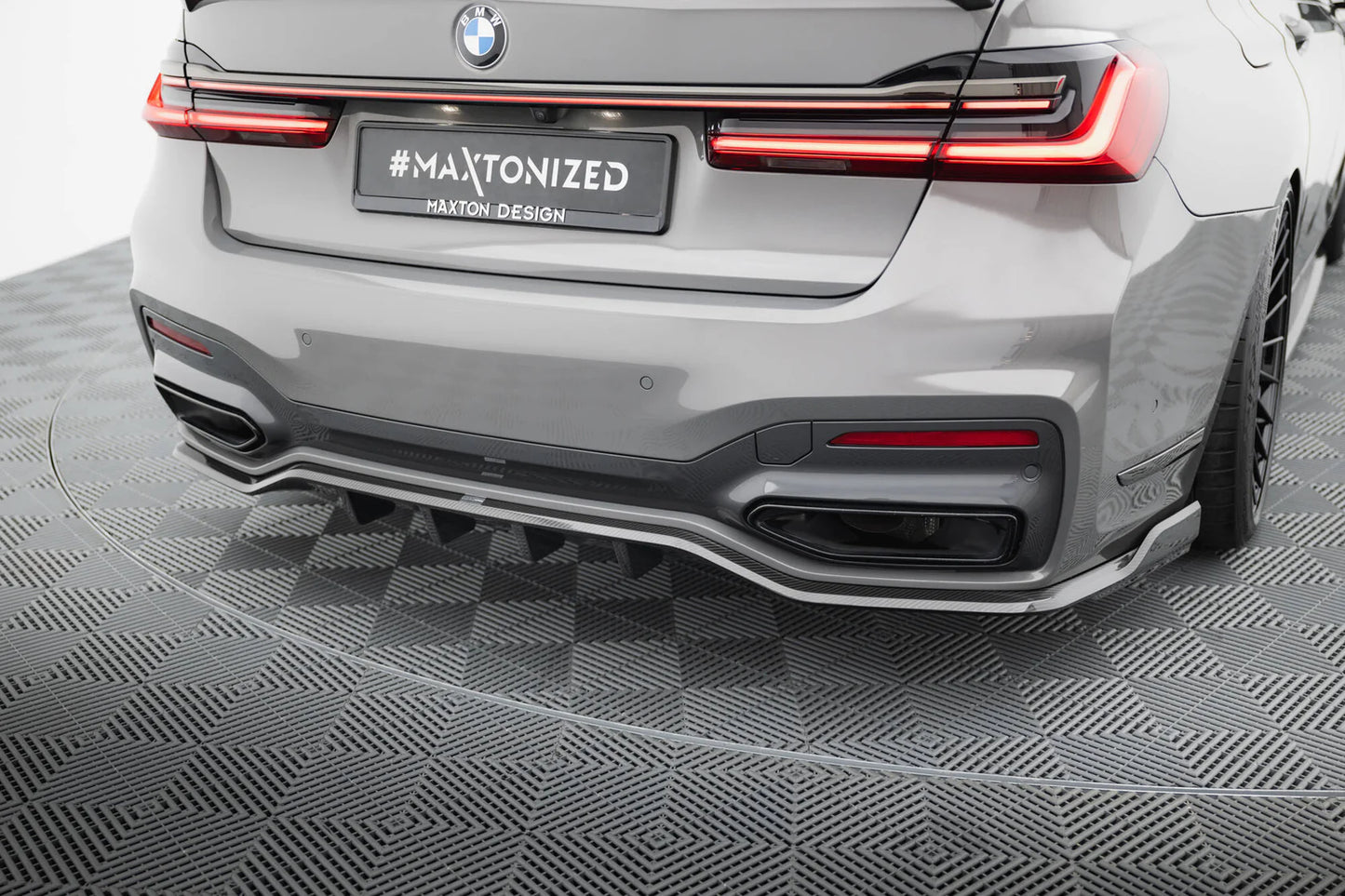 💫ART.9134 Splitter Posteriore in Fibra di Carbonio per BMW Serie 7 M-Pack G11 G12💫