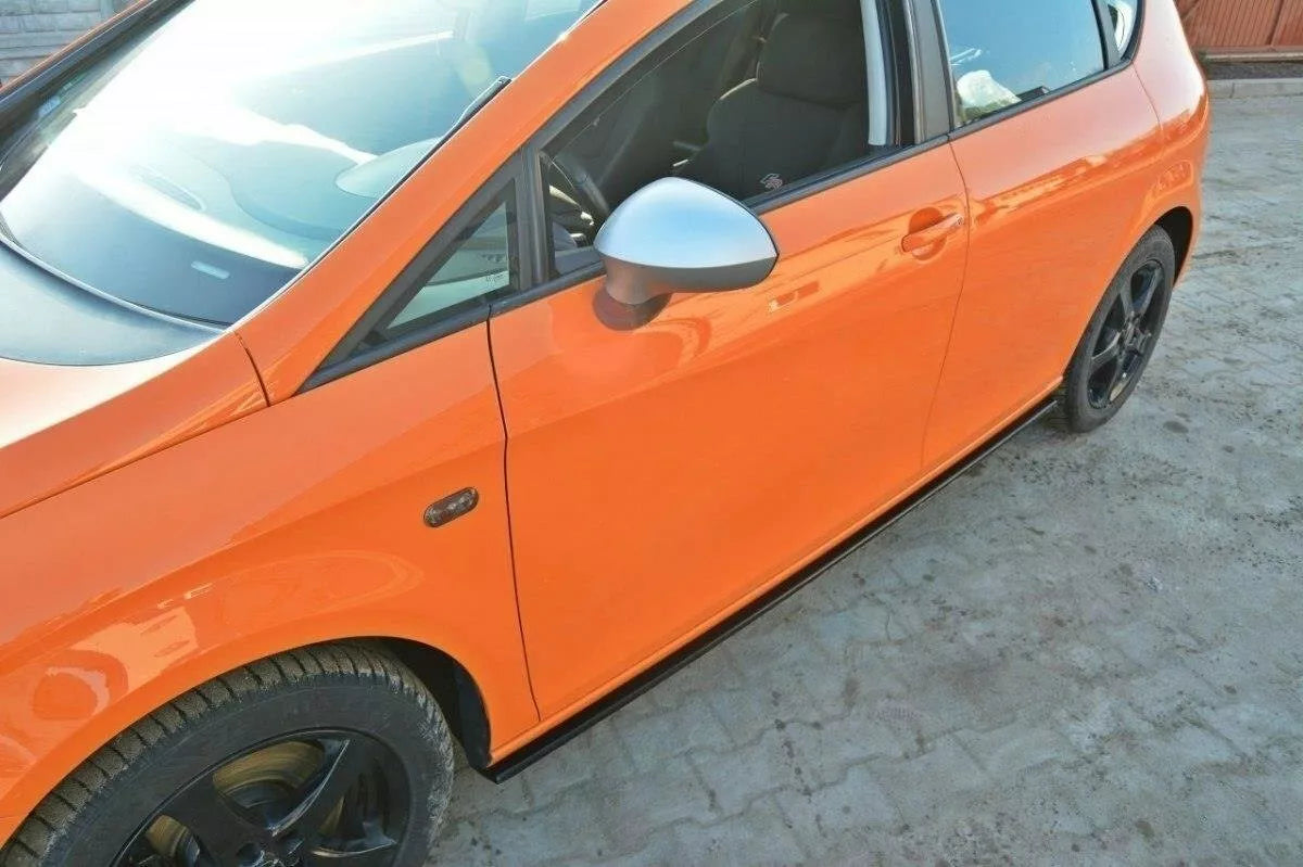 š„SEAT LEON 1P SPLITTER NERO LUCIDO SOTTO MINIGONNE LATERALI SOTTOPORTAš„