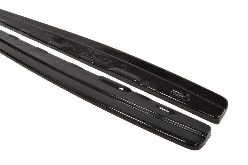 SPLITTER SUITABLE FOR VW GOLF 8 GTI GTD RLINE LOOK GLOSSY BLACK SPORTY DESIGN