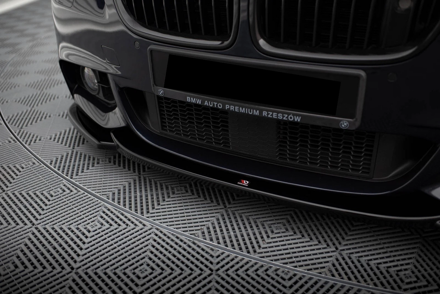 💫Street+ Splitter Anteriore V.4 adatto per BMW Serie 5 F10/F11 M-Pack Nero💫