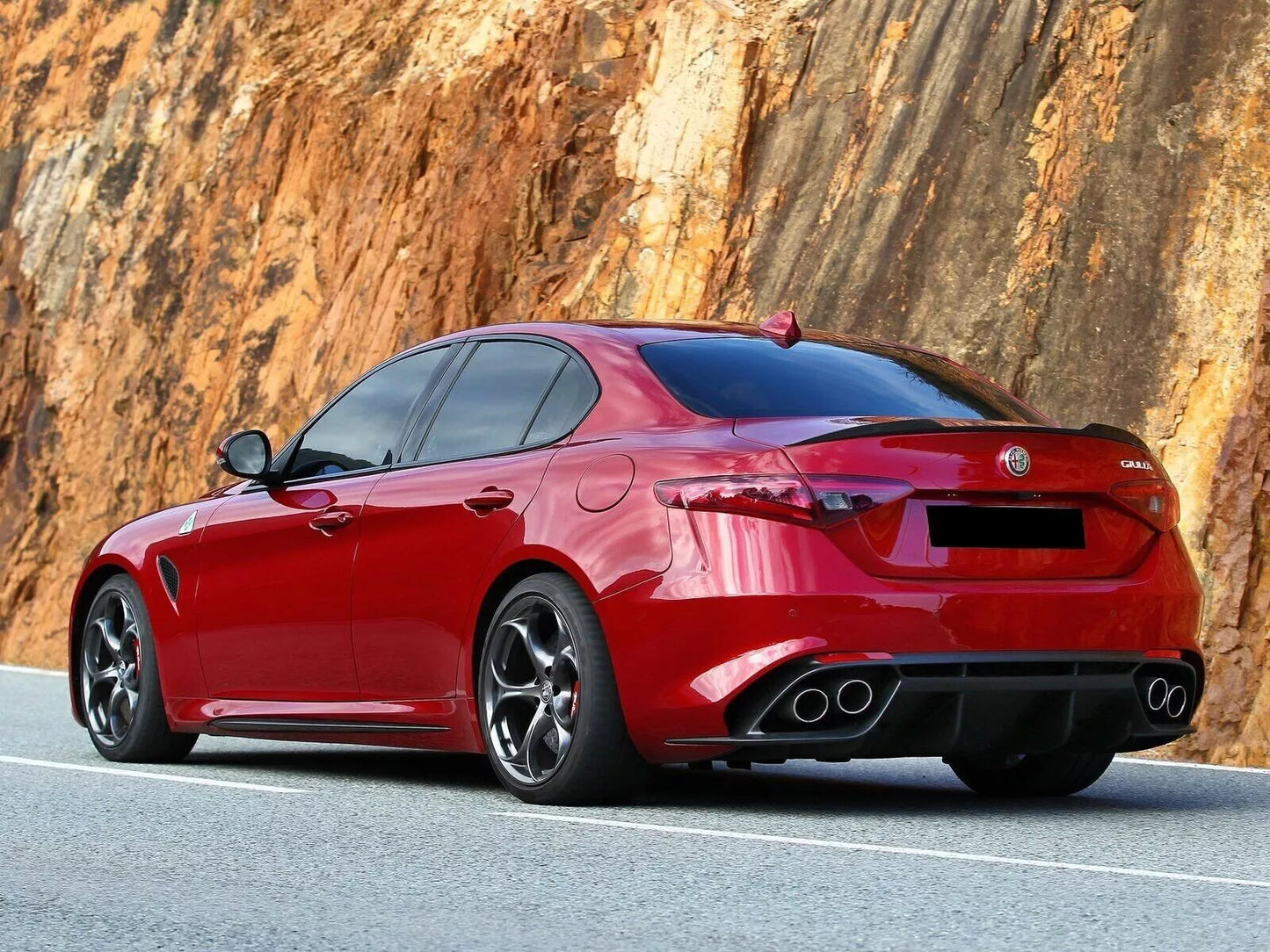 REAR SPOILER FOR ALFA ROMEO GIULIA 2015+ QUADRIFOGLIO LOOK IN CARBON ABS-
