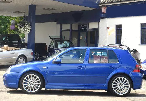 🔥MINIGONNE ADATTO PER VW GOLF 4 R32 STYLE ( 5 porte )🔥