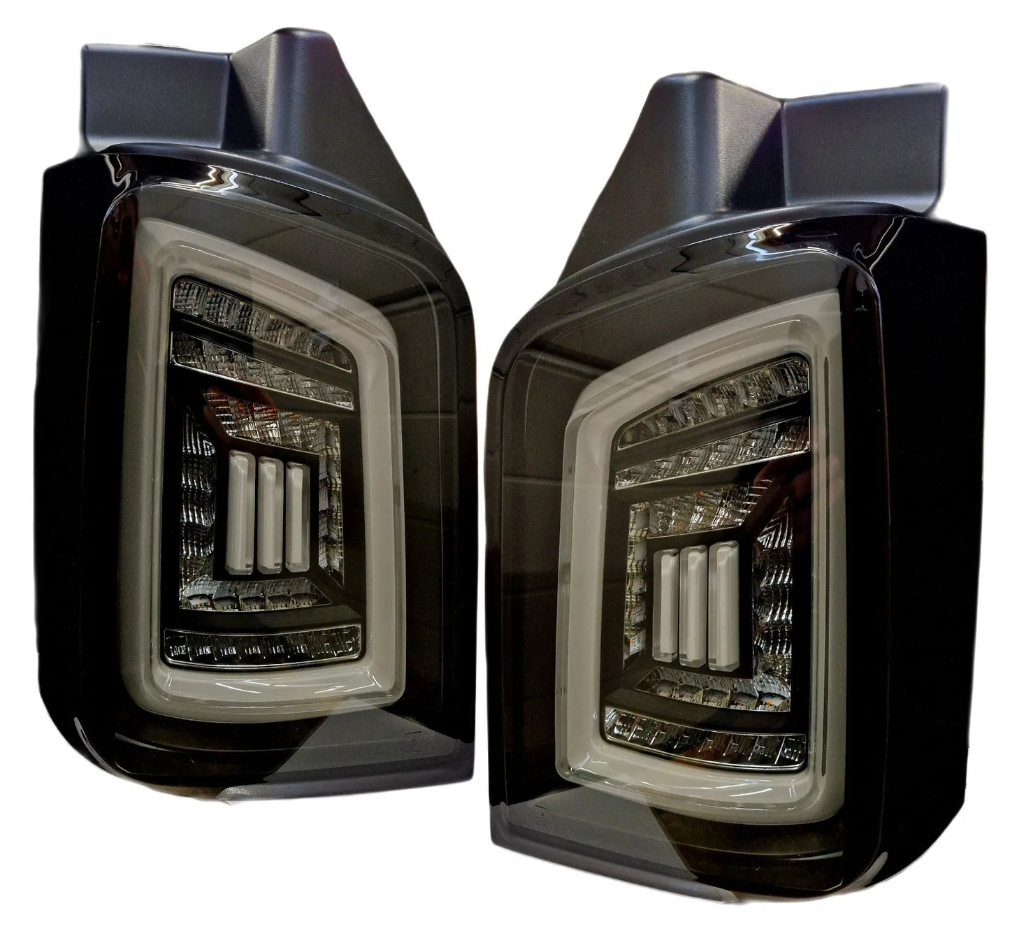 Luci posteriori LED luci posteriori per VW T5 bus 03-15 frecce LED grigio lightbar set
