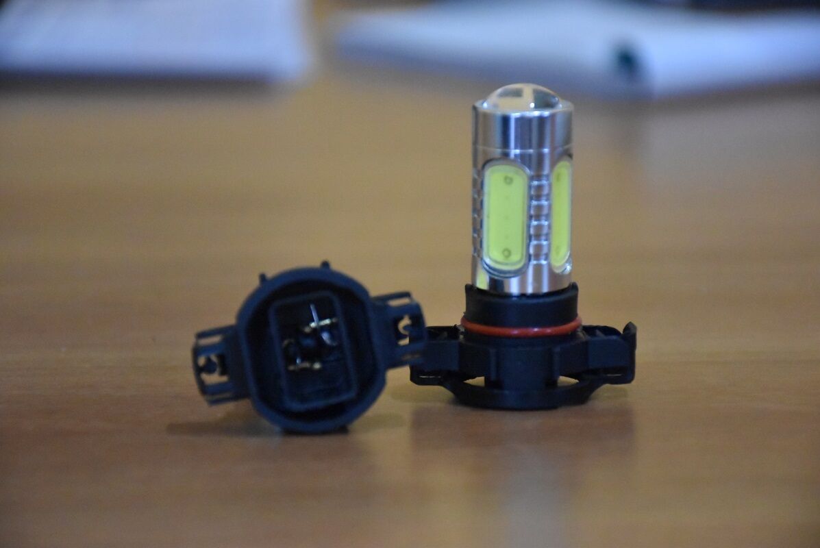 PSX24W LED FOG LIGHTS CREE RESISTANCE CANBUS 6000K Peugeot 5008 3008
