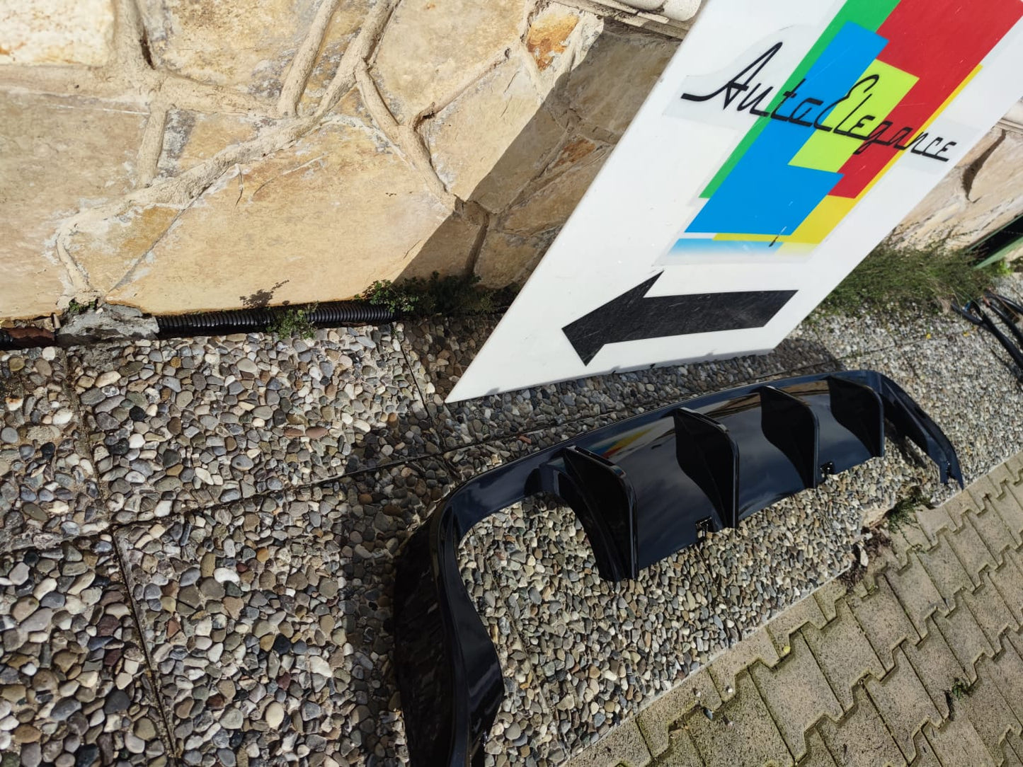 REAR DIFFUSER FOR VW GOLF 8 2019+ UNDER BUMPER DUAL EXHAUST RLINE