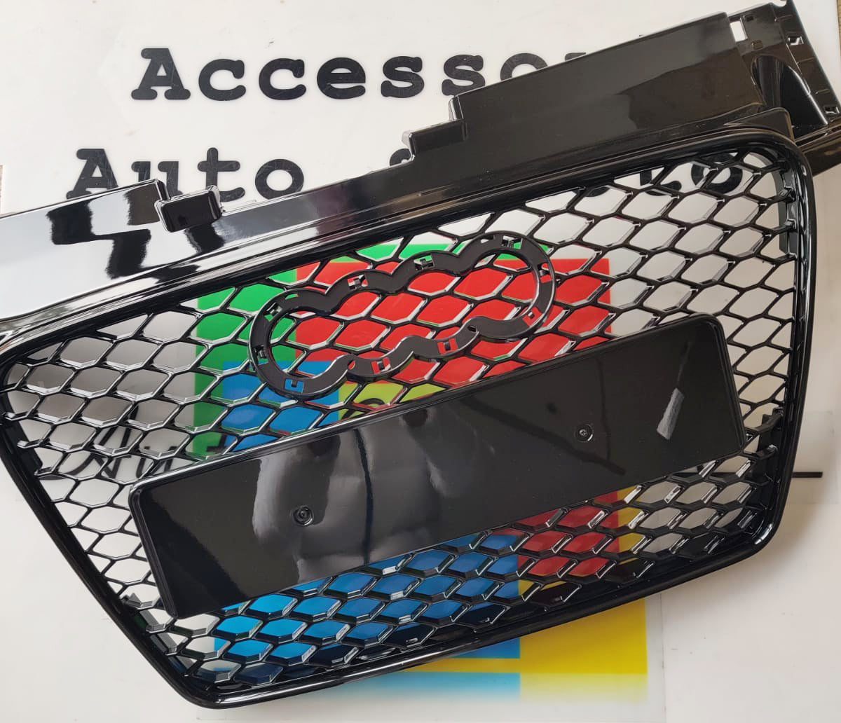 GRIGLIA ANTERIORE NERO LUCIDO AUDI TT 8J 2006-2014 CALANDRA RSTT NIDO D'APE