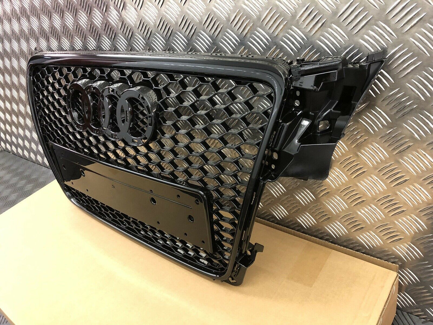 GRIGLIA ANTERIORE AUDI A4 B8 08-12 AVANT BERLINA CALANDRA RS4 NERA NIDO D'APE