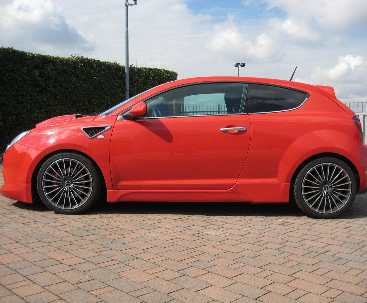 ALFA ROMEO MITO MINIGONNE LATERALI SOTTO PORTA ABS / PLASTICA LOOK SPORTIVO AUTOELEGANCERICAMBI