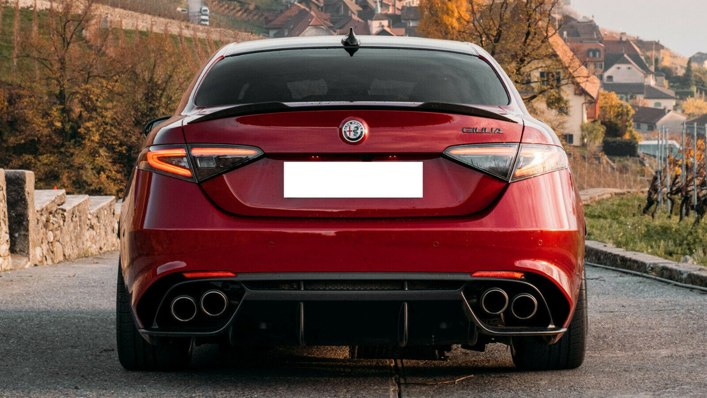 SOTTO PARAURTI ALFA ROMEO GIULIA 2015+ DIFFUSORE POSTERIORE NERO CON TERMINALI OVALI CROMATI