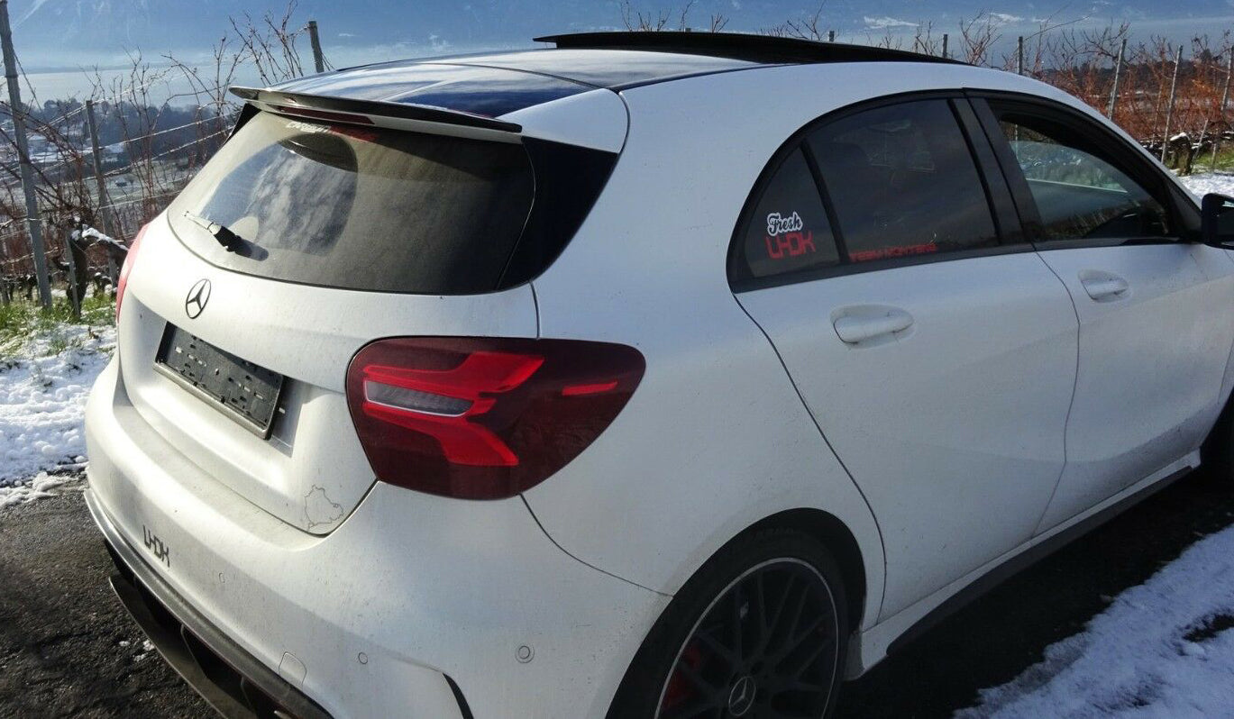 MERCEDES CLASSE A W176 2012-2018 SPOILER LUNOTTO POSTERIORE LOOK AMG TETTO -.