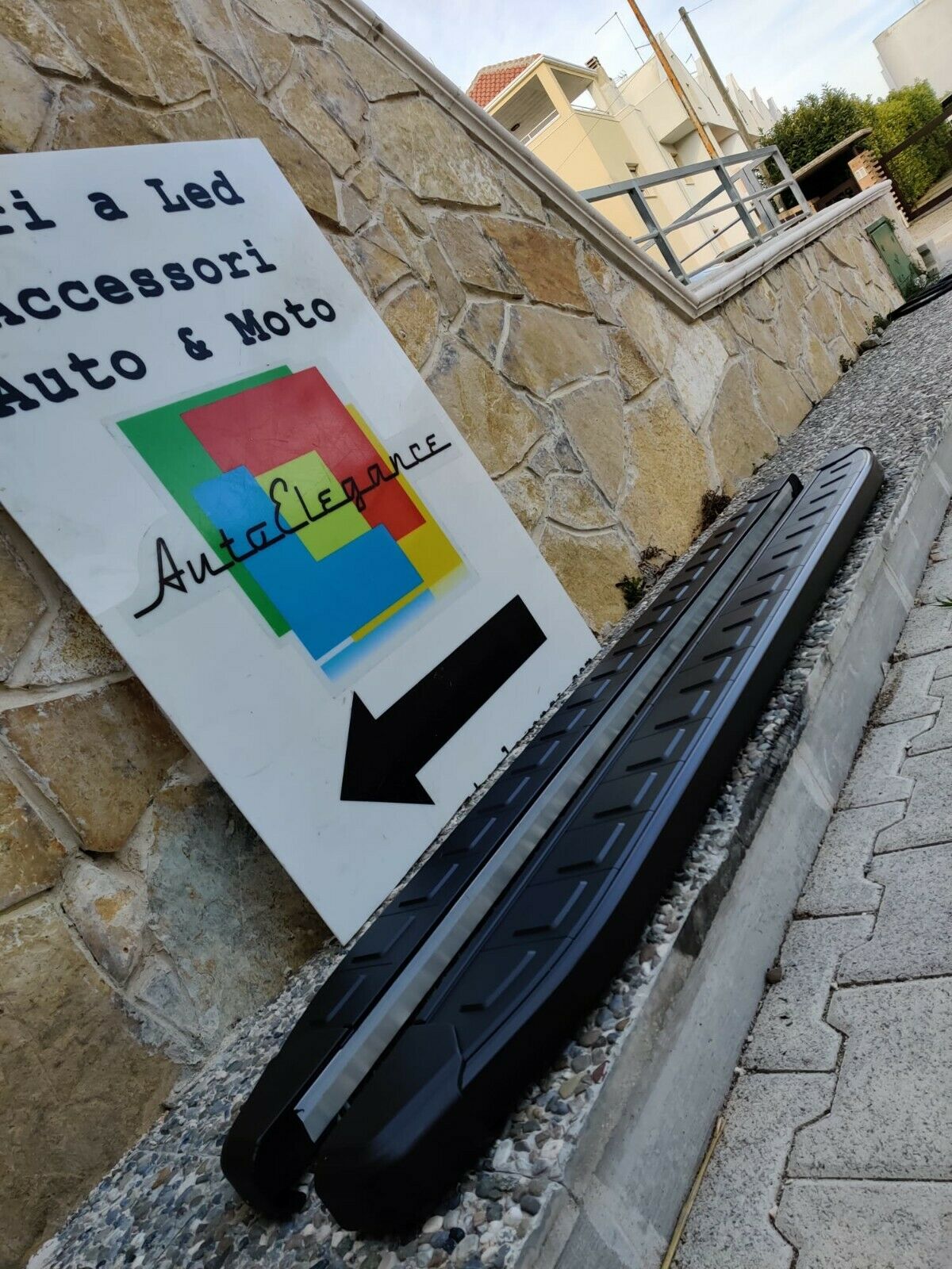 0051 RANGE ROVER EVOQUE 2011-2018 PEDANE LATERALI SOTTO PORTA NERO NEW AUTOELEGANCERICAMBI