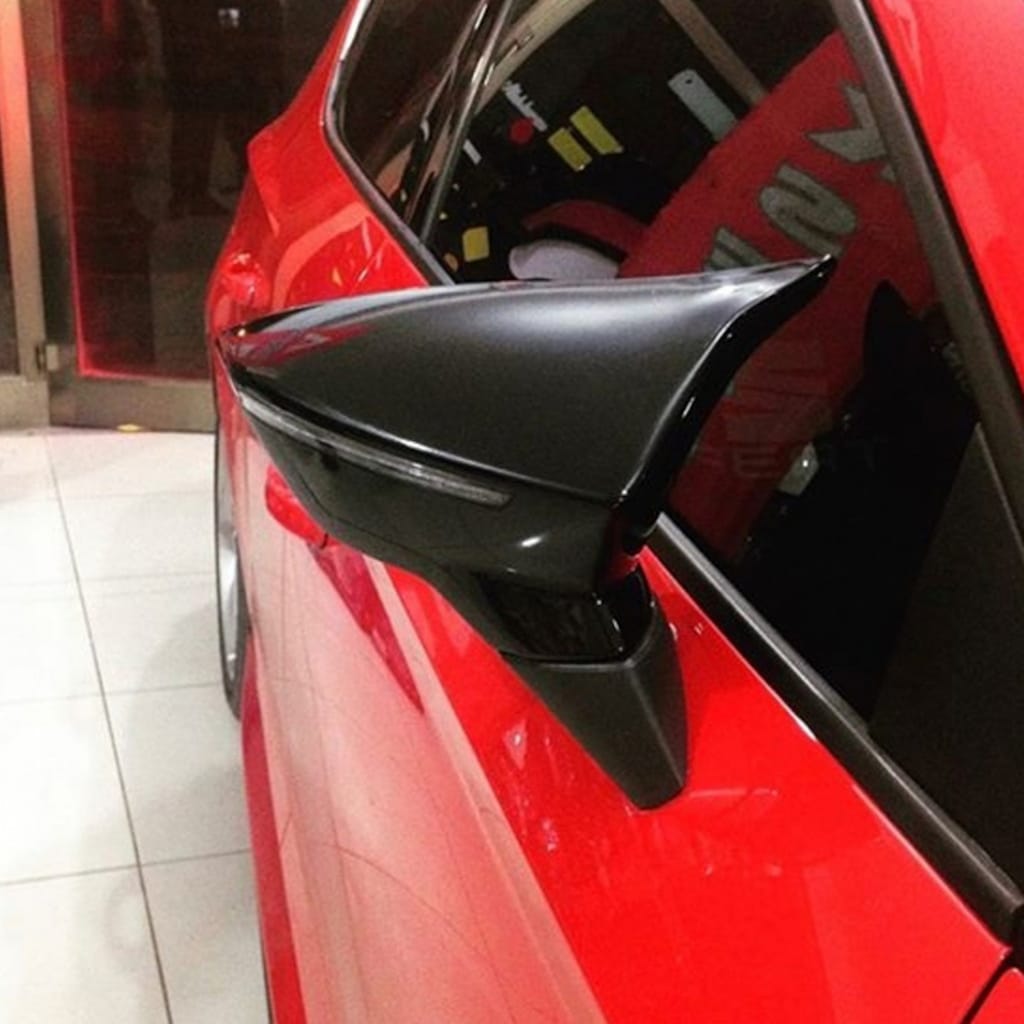 SEAT LEON 5F 2012+ CALOTTE ADESIVE SPECCHI SPECCHIETTI RETROVISORI NERO LUCIDO