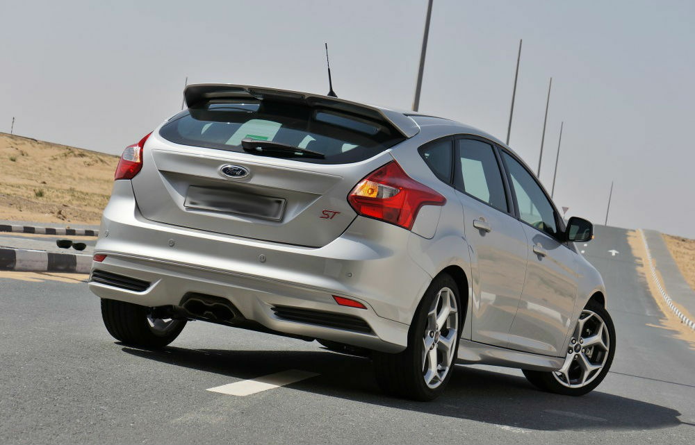 REAR WINDOW SPOILER FORD FOCUS 3 MK3 2011+ LOOJ RS WING