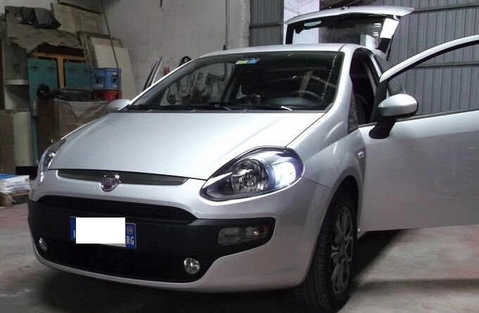 FIAT GRANDE PUNTO EVO LUCI POSIZIONE INTERNO A 5 LED T10 SMD BIANCO GHIACCIO