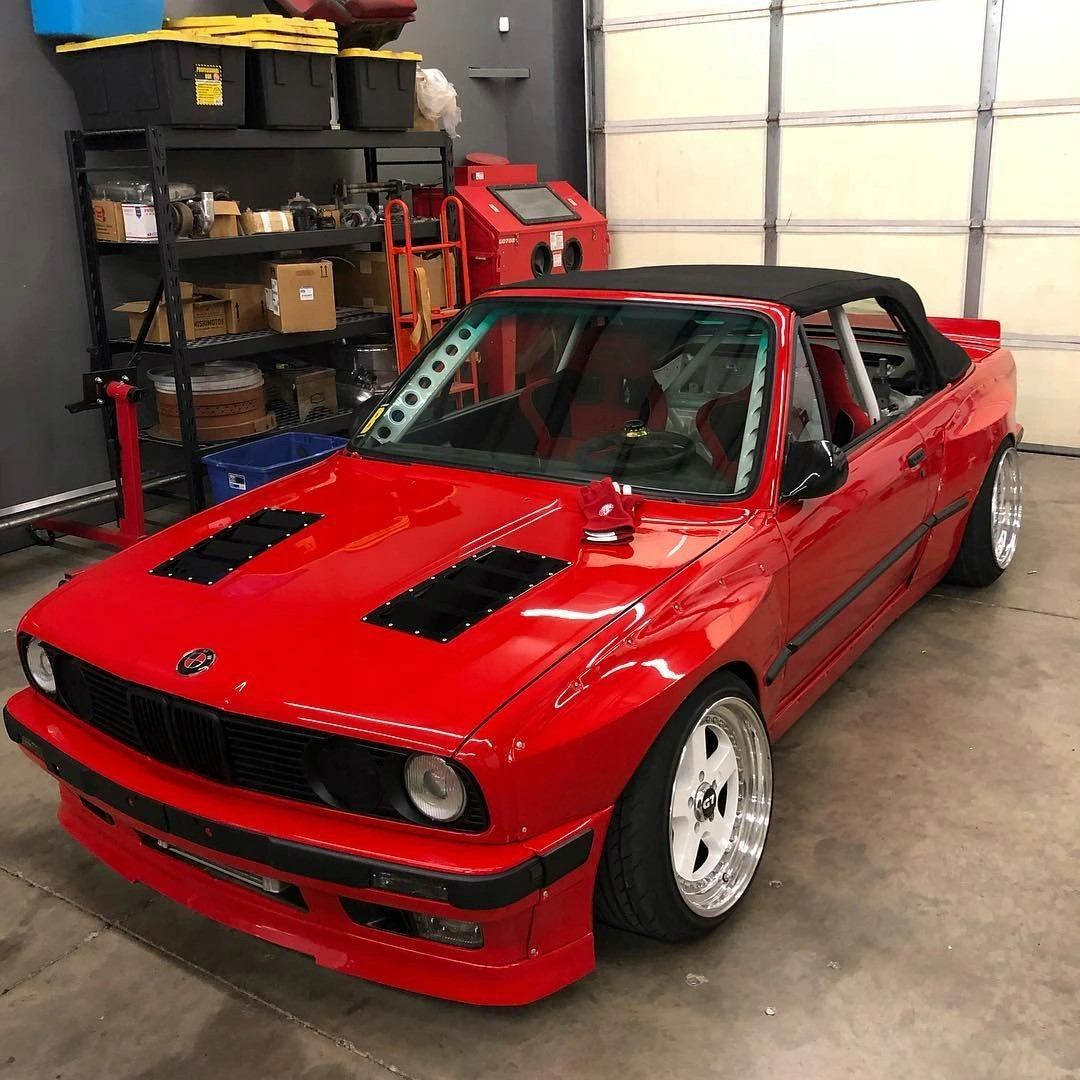 ⚙️ BMW 3 E30 Pandem WideBody Kit ⚙️