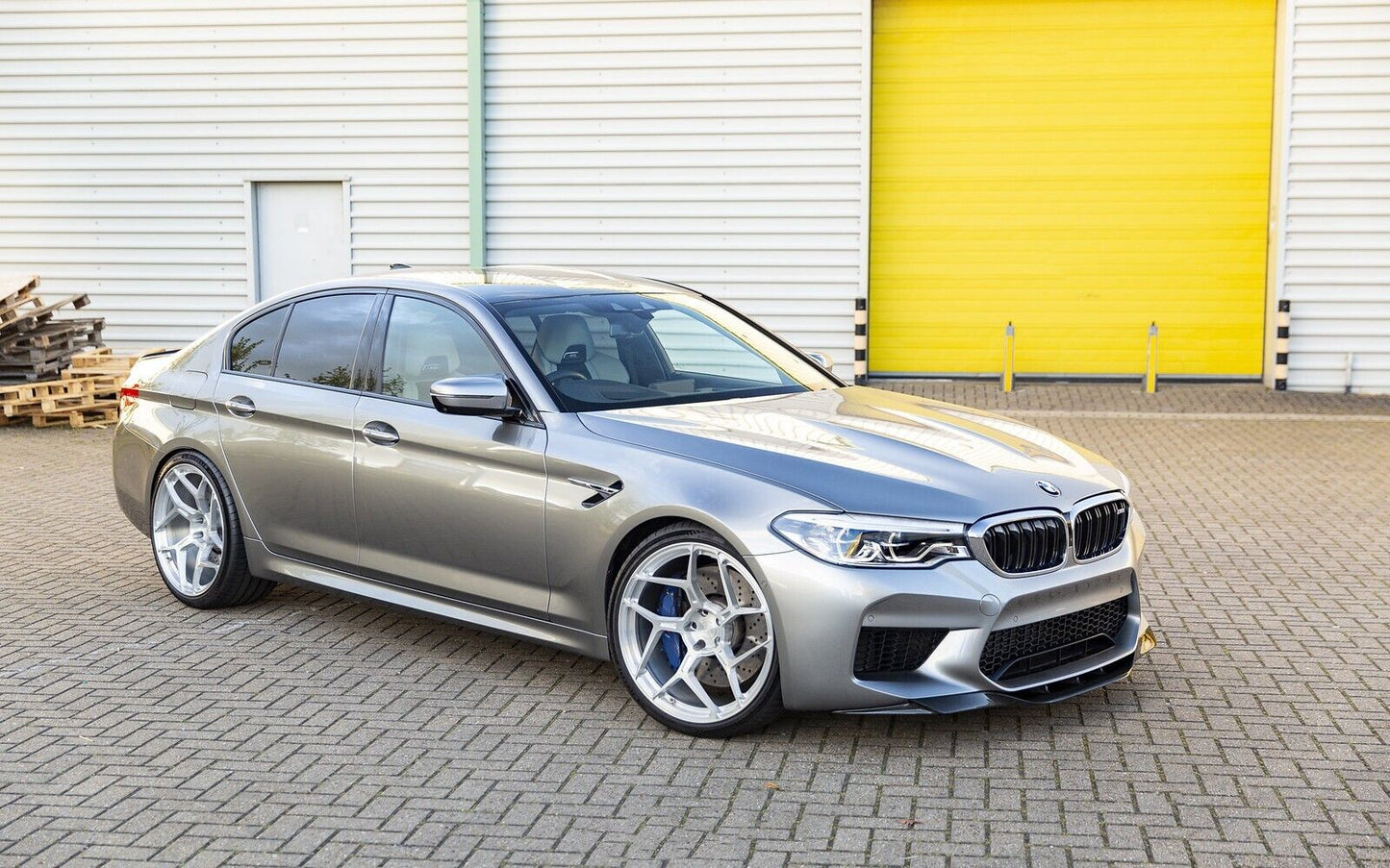 FRONT SPLITTER FOR BMW 5 SERIES F90 M5 (G30 G31) 2017-2020 GLOSS BLACK RKP V1 