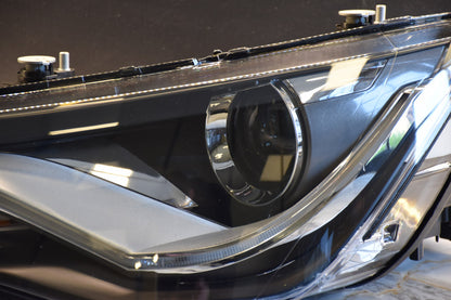 FARI ANTERIORI ADATTI PER AUDI A1 8X 2010-2015