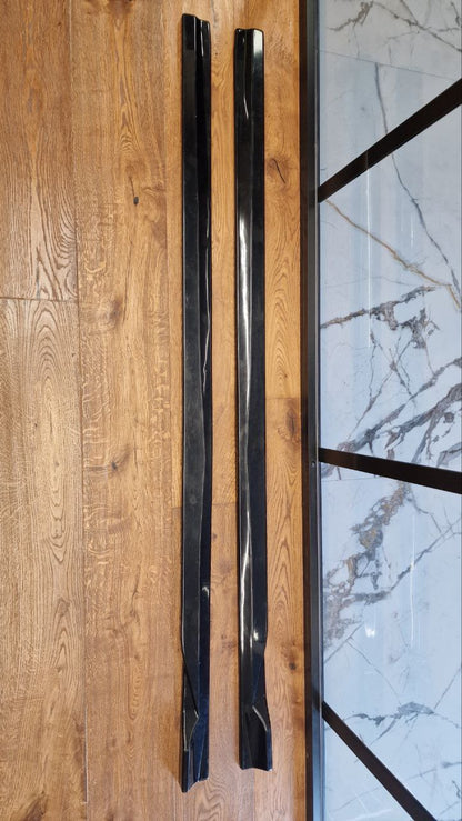 UNDER SKIRTS SUITABLE FOR FORD FOCUS MK4 2019+ GLOSSY BLACK SPORTY LOOK 