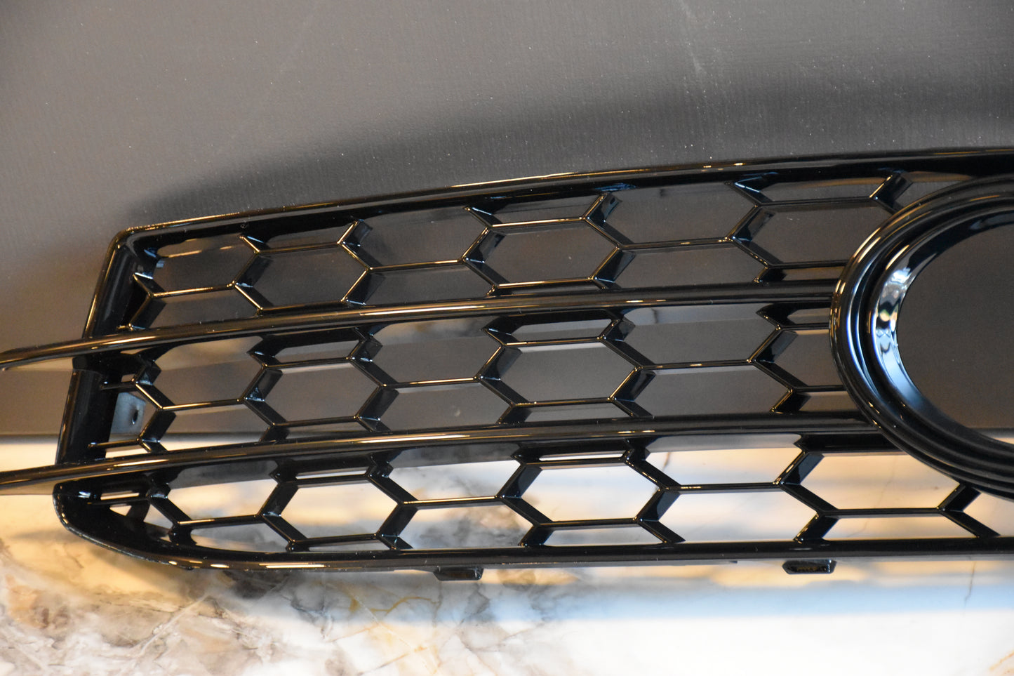 GRIGLIE FENDINEBBIA ADATTE PER AUDI A3 8P 2008-2012 SLINE LOOK RS3 NERO LUCIDO