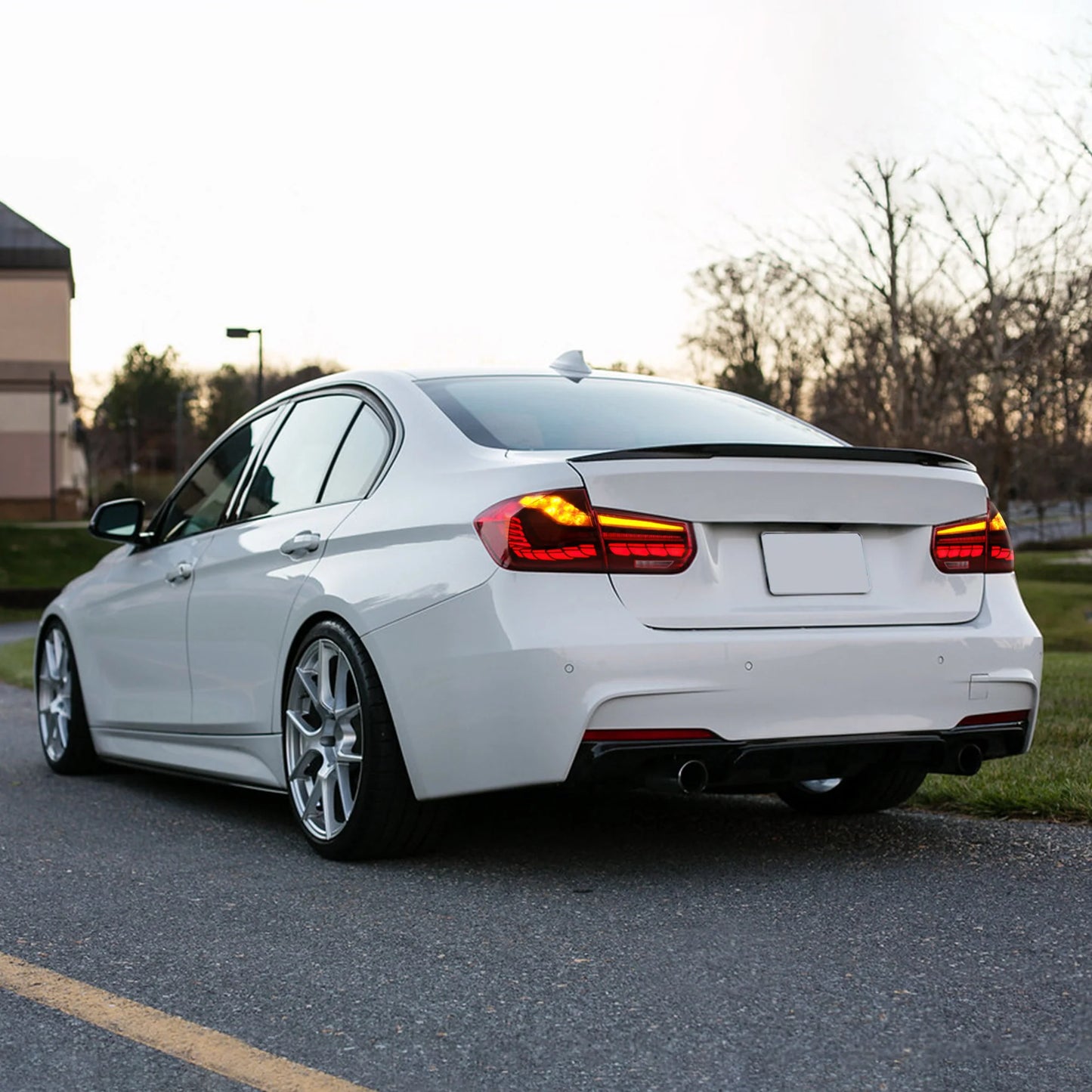 Fanali posteriori OLED per BMW Serie 3 F30 F35 F80 berlina 2013-2018 con indicatori di direzione sequenziali ambra e illuminazione animazione dinamica 3D rossa (NON adatto per cabriolet | 2015 328i F30)