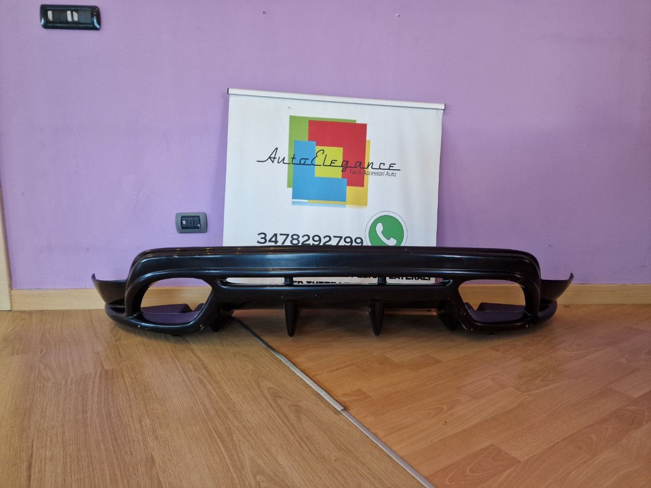 ART. 0405 DIFFUSORE ALFA  ROMEO  GIULIETTA LOOK QUADRIFOGLIO NERO LUCIDO