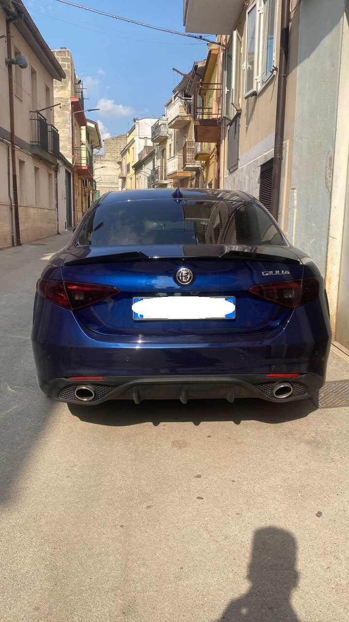 SPOILER COFANO ADATTO PER ALFA ROMEO GIULIA 2015-2021 LOOK VELOCE