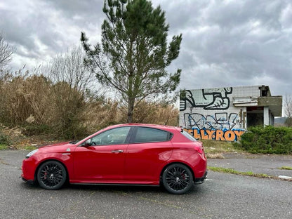 MINIGONNE ADATTE PER ALFA ROMEO GIULIETTA LOOK AERO NERO LUCIDO DESIGN SPORTIVO