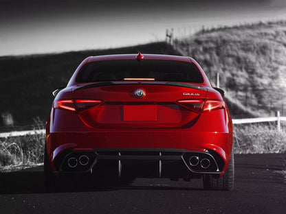 SPOILER COFANO ADATTO PER ALFA ROMEO GIULIA 2015-2021 DESING SPORTIVO Carbon Look