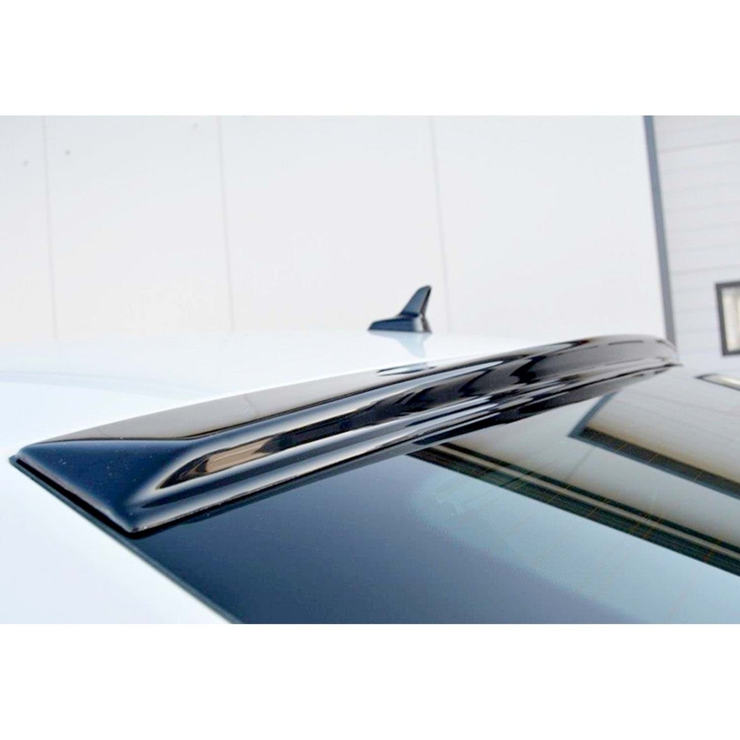 Superb MK3 Max Spoiler Tetto Posteriore Pianoforte Nero Vuoto Plastica 2015 up